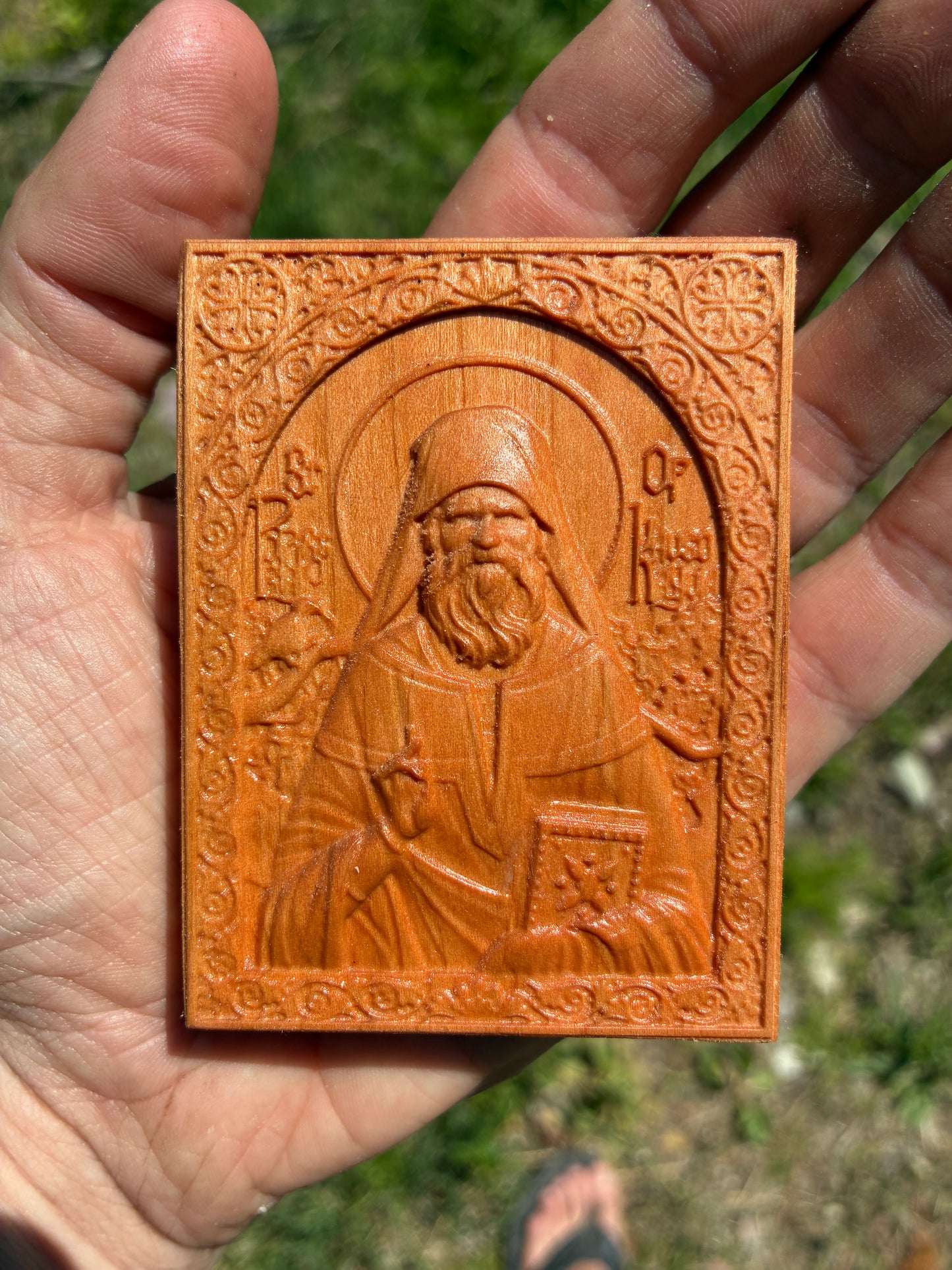 St Porphyrios of Kavsokalyvia - Traveler (Cherry)