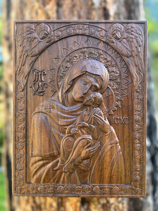 The Sweet Kiss - 5.25 x 7 (Walnut)
